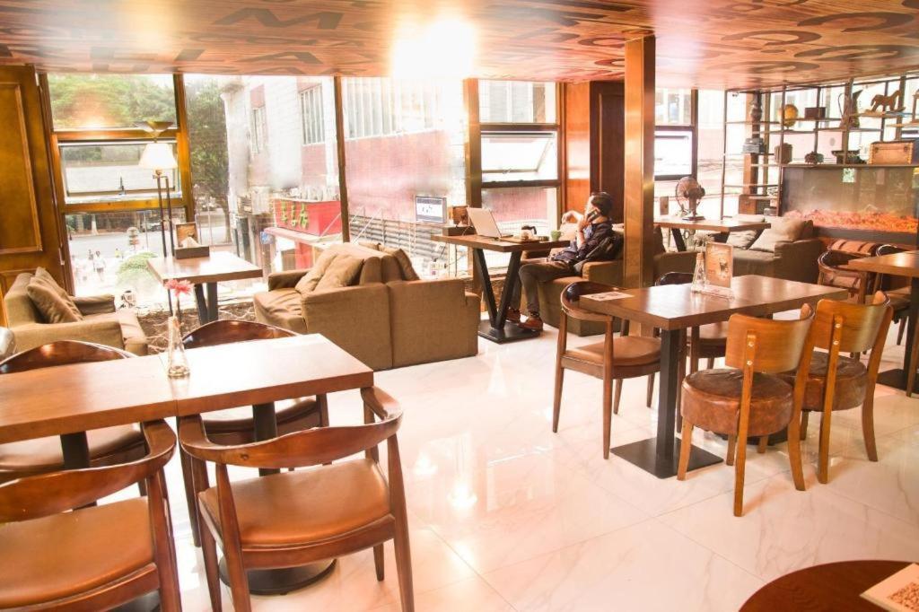 James Joyce Coffetel Hotel Guangzhou Tianhebei Tianrun Road Esterno foto